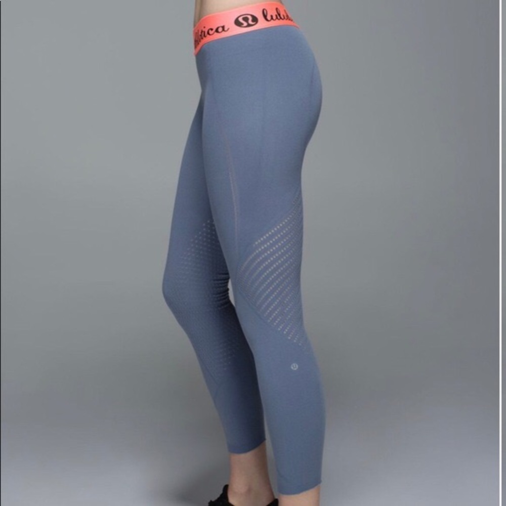 Lululemon‎ Time Warp Tights Blue Denim Sz M